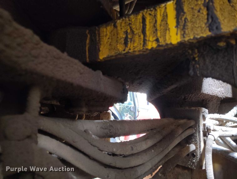 image for item ED0119 1993 John Deere 744E wheel loader