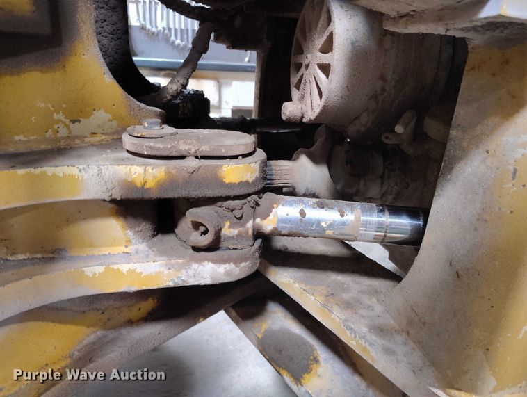 image for item ED0119 1993 John Deere 744E wheel loader