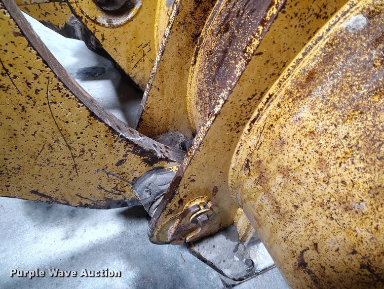 image for item ED0119 1993 John Deere 744E wheel loader