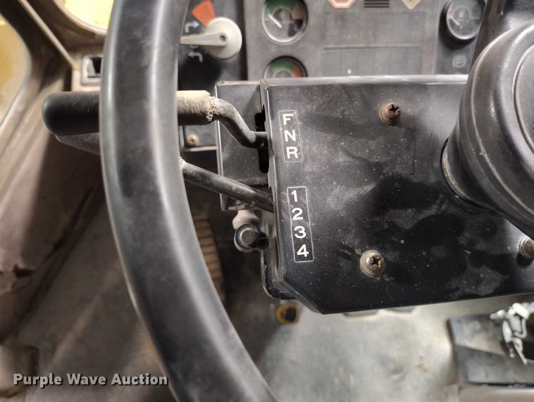 image for item ED0119 1993 John Deere 744E wheel loader