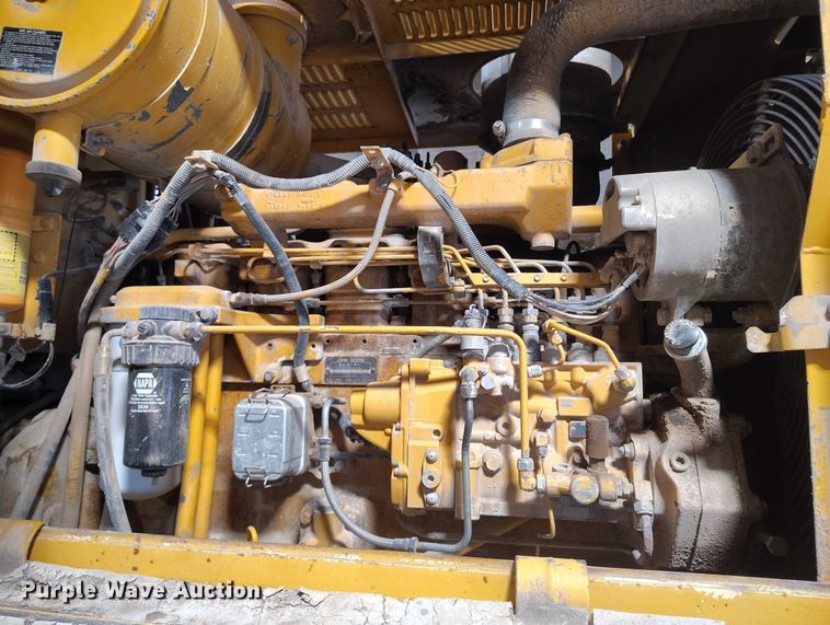 image for item ED0119 1993 John Deere 744E wheel loader