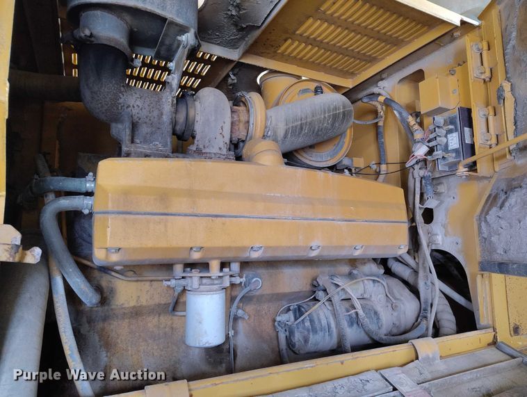 image for item ED0119 1993 John Deere 744E wheel loader