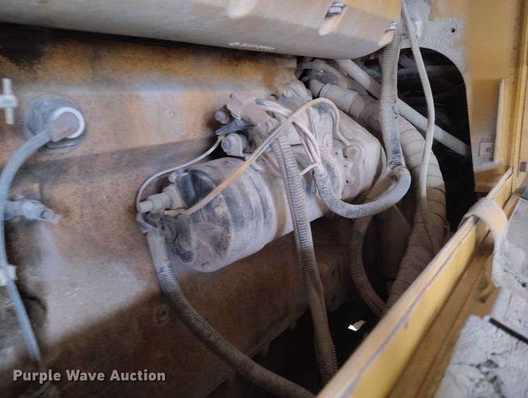 image for item ED0119 1993 John Deere 744E wheel loader