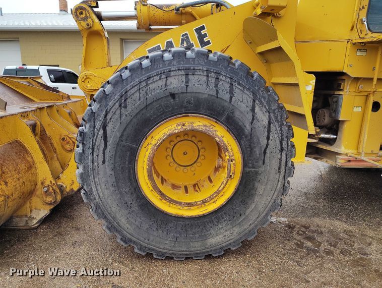 image for item ED0119 1993 John Deere 744E wheel loader