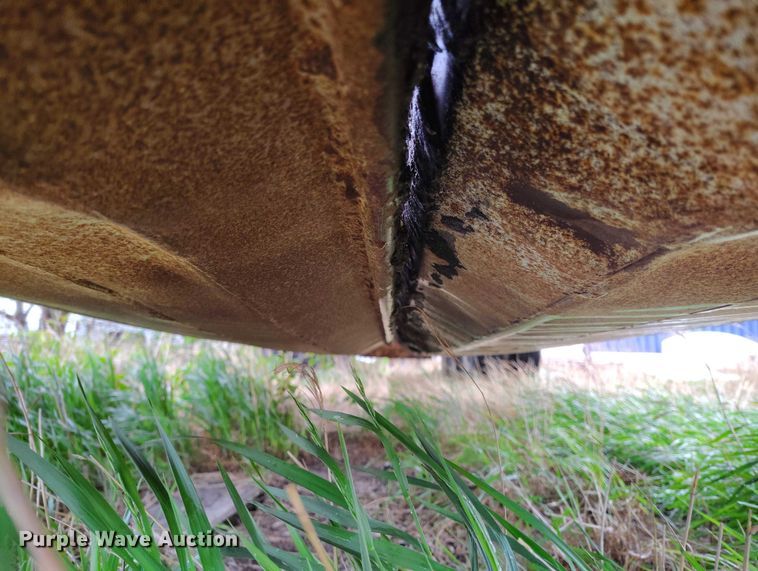 image for item ED0120 1998 Ranco bottom dump trailer