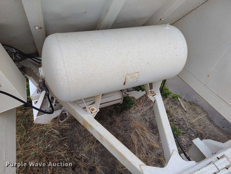 image for item ED0120 1998 Ranco bottom dump trailer