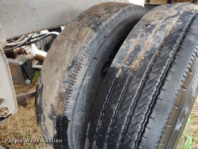 image for item ED0120 1998 Ranco bottom dump trailer