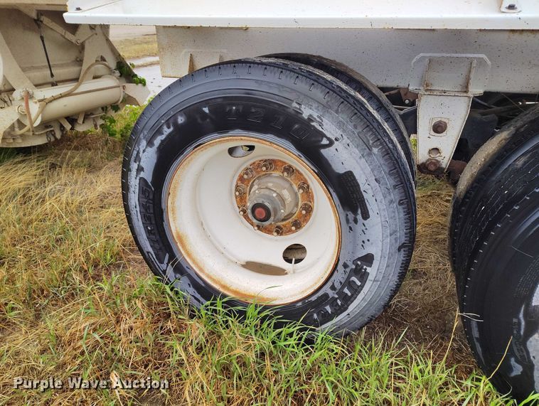 image for item ED0120 1998 Ranco bottom dump trailer