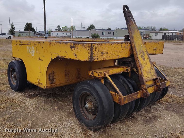 image for item ED0121 Grace Mfg. Co. pneumatic roller