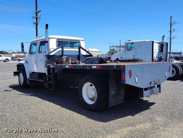 image for item ED0123 1982 International 1954 Crew Cab flatbed truck