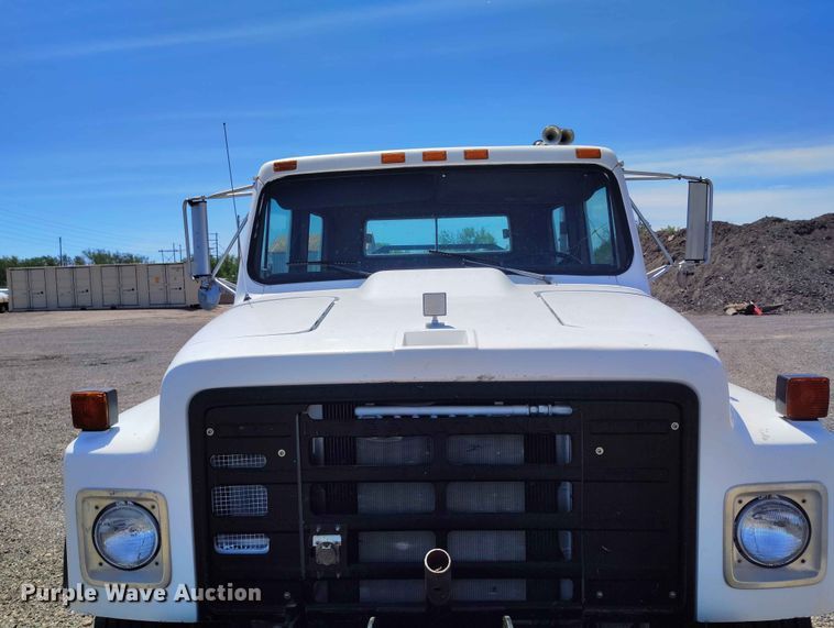 image for item ED0123 1982 International 1954 Crew Cab flatbed truck