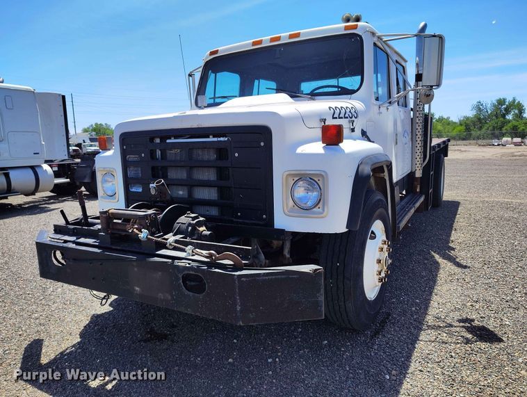 image for item ED0123 1982 International 1954 Crew Cab flatbed truck