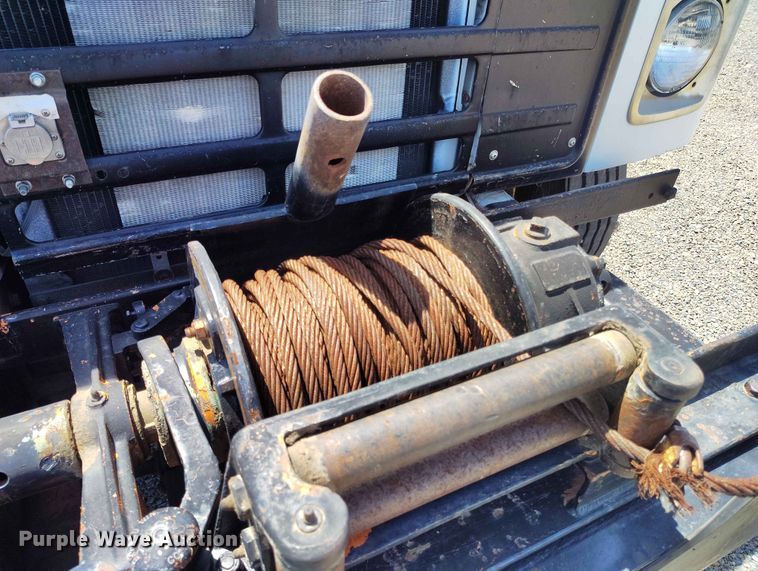 image for item ED0123 1982 International 1954 Crew Cab flatbed truck
