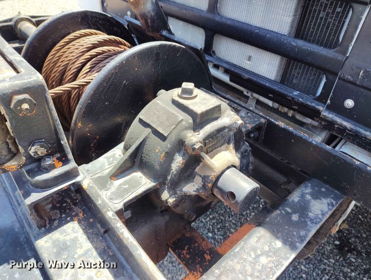 image for item ED0123 1982 International 1954 Crew Cab flatbed truck
