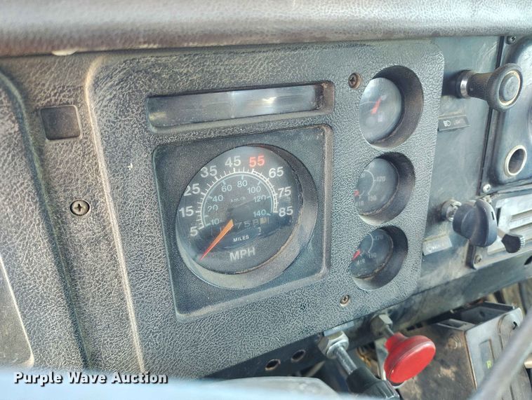 image for item ED0123 1982 International 1954 Crew Cab flatbed truck