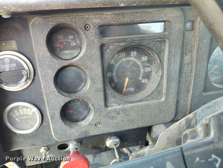 image for item ED0123 1982 International 1954 Crew Cab flatbed truck