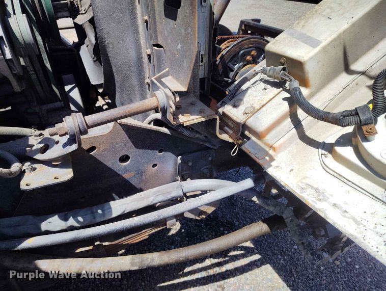 image for item ED0123 1982 International 1954 Crew Cab flatbed truck