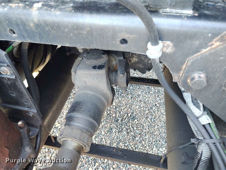 image for item ED0126 2002 International 9200i semi truck