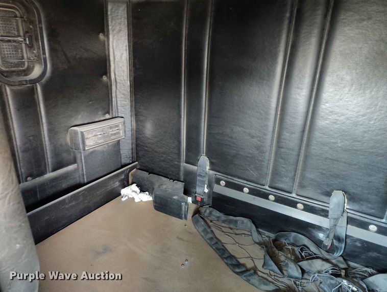 image for item ED0128 1996 Freightliner FLD semi truck