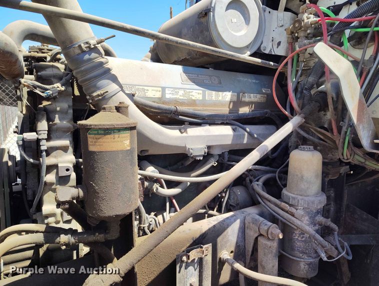 image for item ED0128 1996 Freightliner FLD semi truck