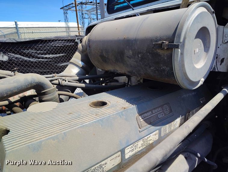 image for item ED0128 1996 Freightliner FLD semi truck