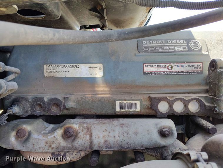 image for item ED0128 1996 Freightliner FLD semi truck