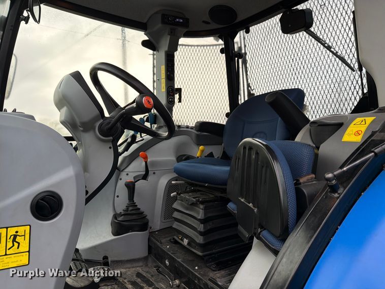 image for item ED5216 2019 New Holland Powerstar 120 MFWD tractor