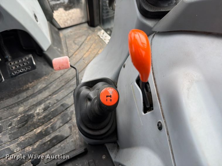 image for item ED5216 2019 New Holland Powerstar 120 MFWD tractor