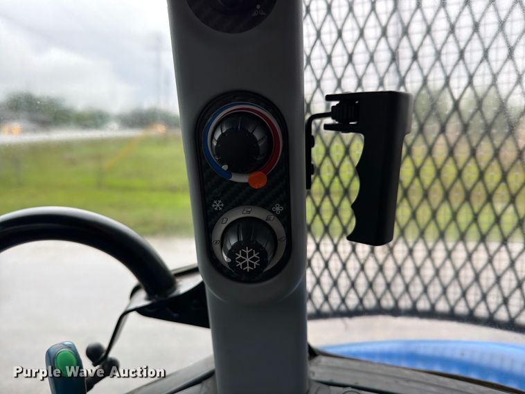 image for item ED5216 2019 New Holland Powerstar 120 MFWD tractor