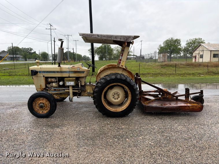 image for item ED5217 1962 Ford 2000 tractor