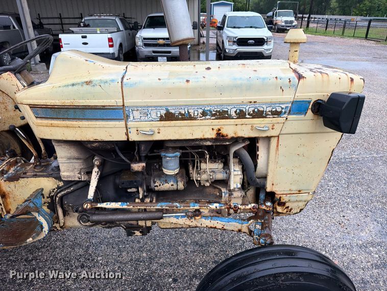 image for item ED5217 1962 Ford 2000 tractor