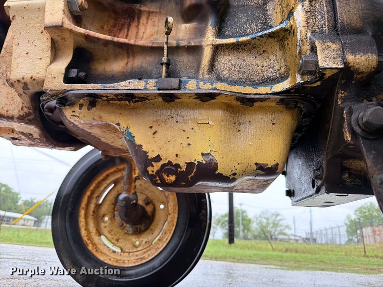 image for item ED5217 1962 Ford 2000 tractor