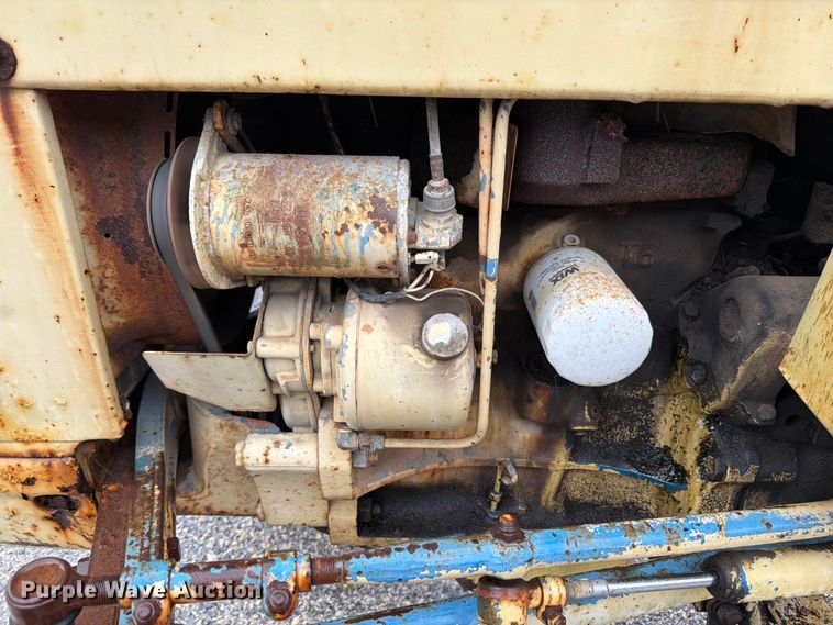 image for item ED5217 1962 Ford 2000 tractor