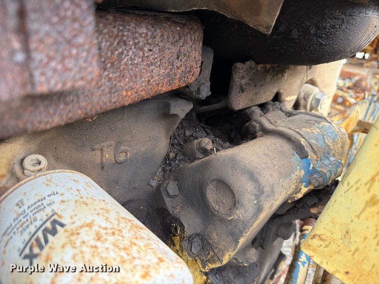 image for item ED5217 1962 Ford 2000 tractor