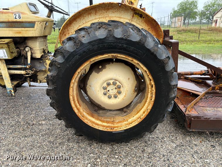 image for item ED5217 1962 Ford 2000 tractor