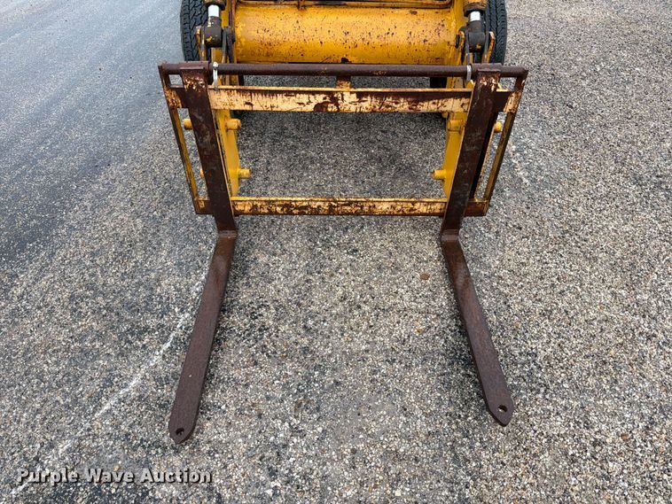 image for item ED5218 1975 International 2514D-B industrial tractor