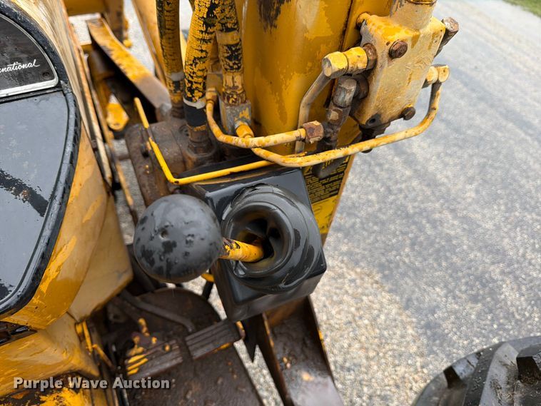 image for item ED5218 1975 International 2514D-B industrial tractor
