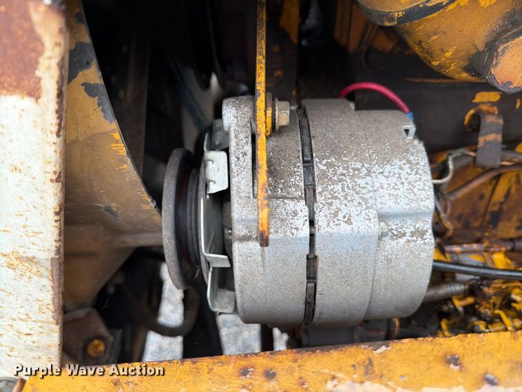 image for item ED5218 1975 International 2514D-B industrial tractor