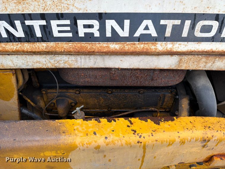 image for item ED5218 1975 International 2514D-B industrial tractor