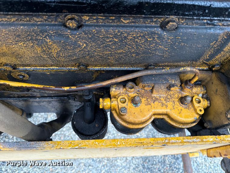 image for item ED5218 1975 International 2514D-B industrial tractor