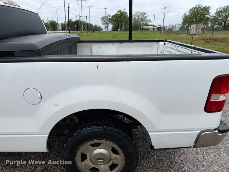 image for item ED5220 2006 Ford F150 Crew Cab pickup truck