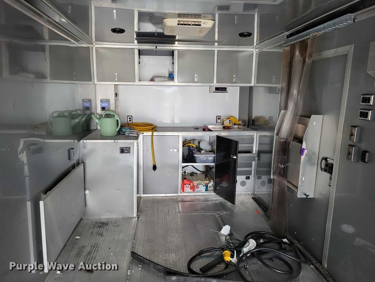 image for item EE1005 2013 InTech BTA fiber optic splicing trailer