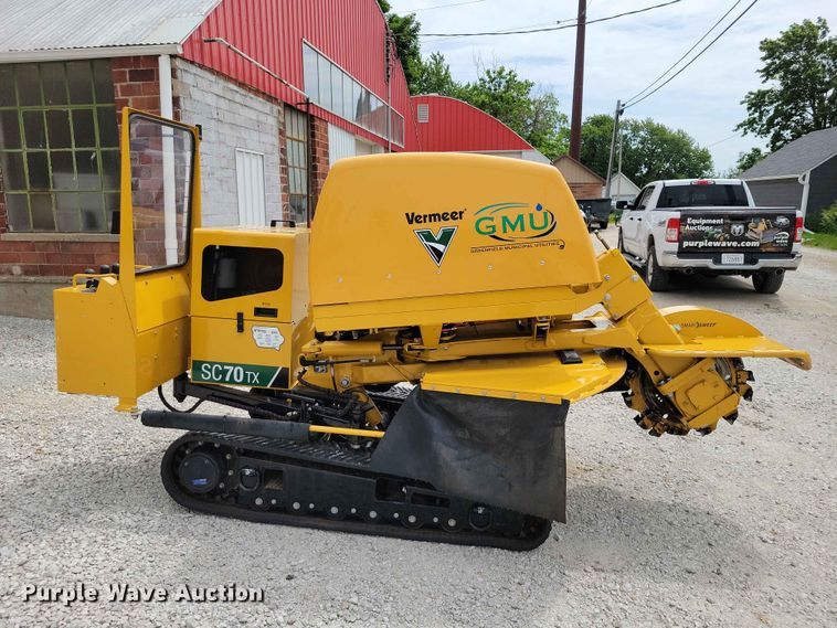 image for item EE1052 2024 Vermeer SC70TX stump grinder