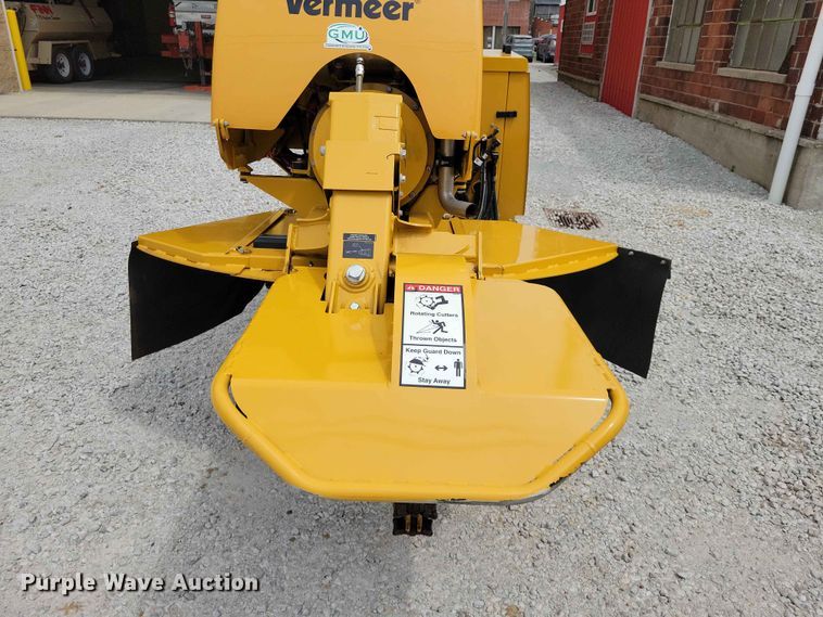 image for item EE1052 2024 Vermeer SC70TX stump grinder