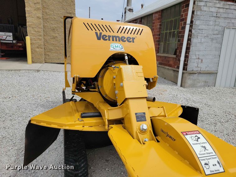 image for item EE1052 2024 Vermeer SC70TX stump grinder