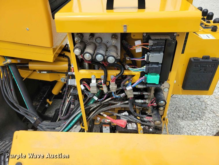 image for item EE1052 2024 Vermeer SC70TX stump grinder