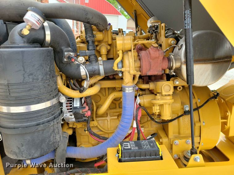 image for item EE1052 2024 Vermeer SC70TX stump grinder