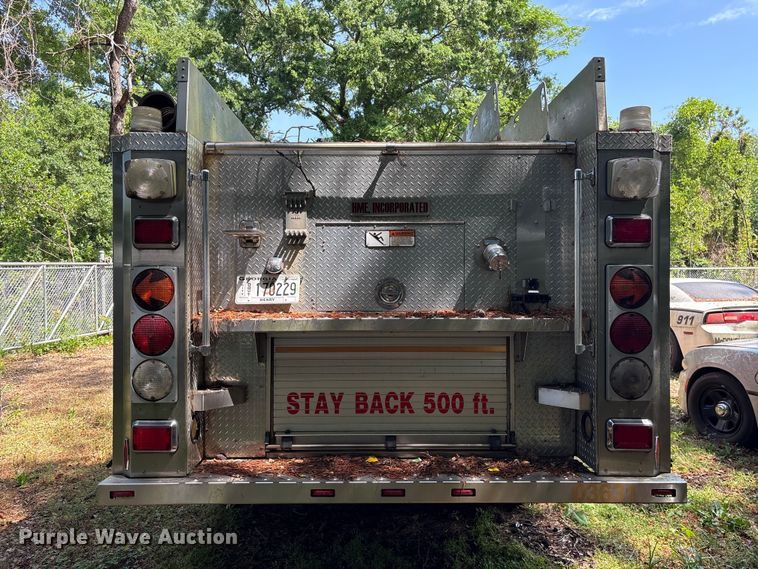 image for item EF1140 2002 HME fire truck