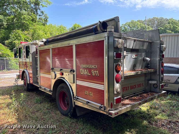 image for item EF1140 2002 HME fire truck