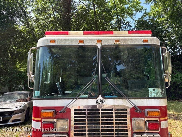image for item EF1140 2002 HME fire truck